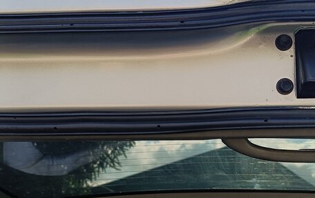 Toyota Land Cruiser 100 рестайлинг 2, 2000 год, 1 650 000 рублей, 18 фотография