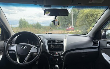 Hyundai Solaris II рестайлинг, 2011 год, 465 000 рублей, 6 фотография