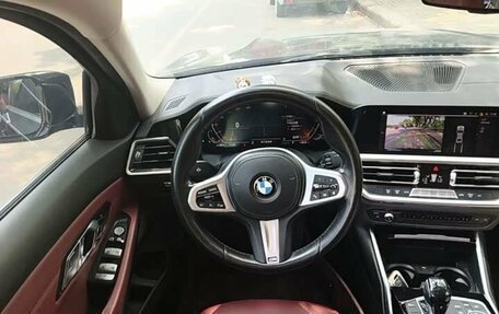 BMW 3 серия, 2022 год, 2 900 000 рублей, 13 фотография