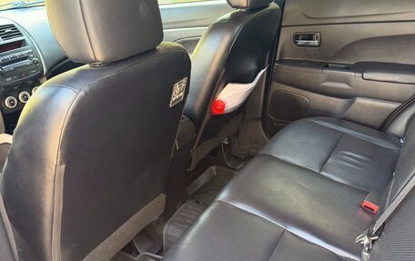 Mitsubishi ASX I рестайлинг, 2010 год, 1 000 000 рублей, 10 фотография