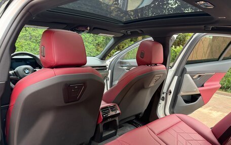 BMW 5 серия, 2024 год, 6 950 000 рублей, 10 фотография