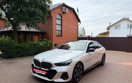 BMW 5 серия, 2024 год, 6 950 000 рублей, 3 фотография