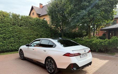 BMW 5 серия, 2024 год, 6 950 000 рублей, 6 фотография