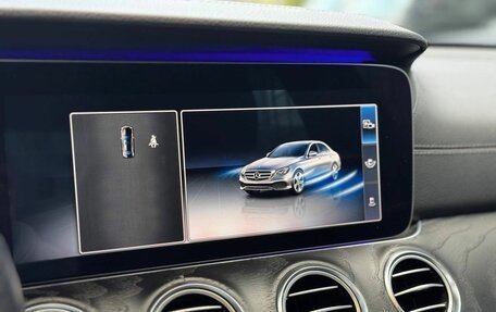 Mercedes-Benz E-Класс, 2018 год, 2 475 000 рублей, 17 фотография