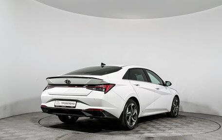 Hyundai Elantra, 2022 год, 2 200 000 рублей, 5 фотография