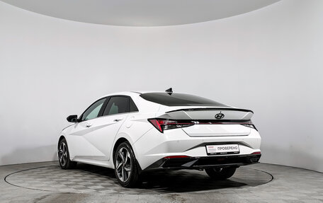 Hyundai Elantra, 2022 год, 2 200 000 рублей, 7 фотография