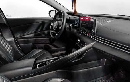 Hyundai Elantra, 2022 год, 2 200 000 рублей, 14 фотография