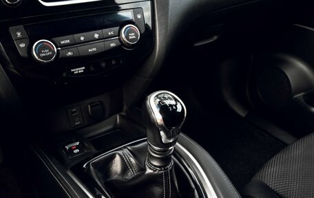 Nissan Qashqai, 2016 год, 1 715 000 рублей, 10 фотография