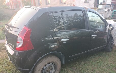 Renault Sandero I, 2012 год, 300 000 рублей, 3 фотография