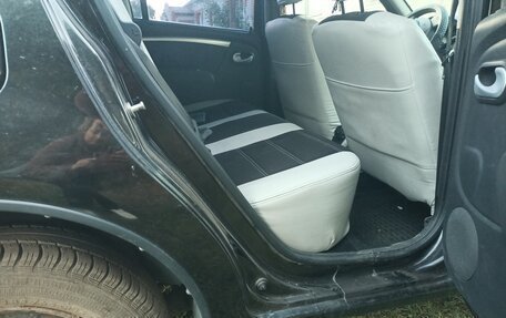 Renault Sandero I, 2012 год, 300 000 рублей, 6 фотография