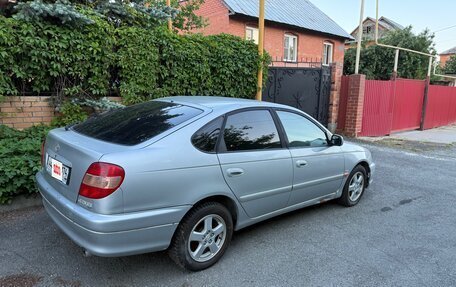 Toyota Avensis III рестайлинг, 2002 год, 250 000 рублей, 7 фотография