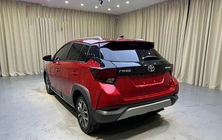 Toyota Yaris XP150 рестайлинг, 2022 год, 980 000 рублей, 6 фотография
