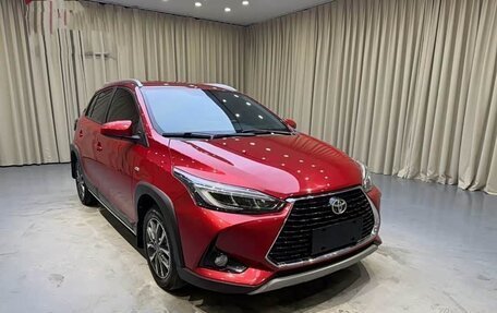 Toyota Yaris XP150 рестайлинг, 2022 год, 980 000 рублей, 3 фотография