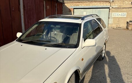 Toyota Camry, 1997 год, 420 000 рублей, 4 фотография