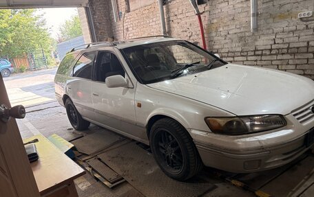 Toyota Camry, 1997 год, 420 000 рублей, 8 фотография
