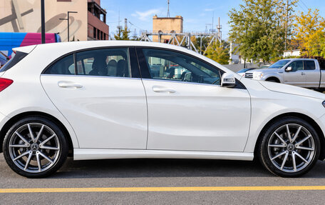 Mercedes-Benz A-Класс, 2015 год, 1 100 000 рублей, 2 фотография
