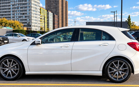 Mercedes-Benz A-Класс, 2015 год, 1 100 000 рублей, 4 фотография
