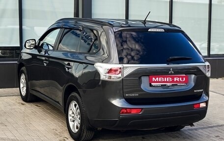 Mitsubishi Outlander III рестайлинг 3, 2013 год, 1 585 000 рублей, 3 фотография