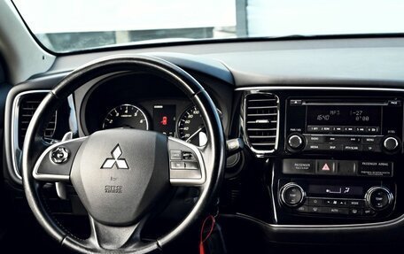 Mitsubishi Outlander III рестайлинг 3, 2013 год, 1 585 000 рублей, 18 фотография