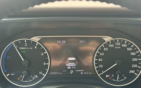 Nissan X-Trail, 2024 год, 3 300 000 рублей, 12 фотография