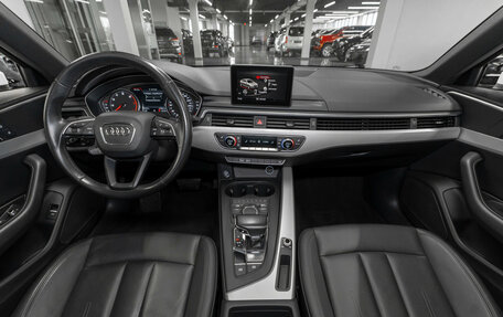 Audi A4, 2019 год, 2 240 000 рублей, 8 фотография