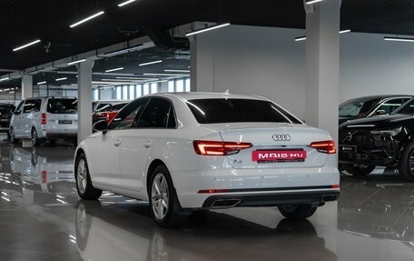 Audi A4, 2019 год, 2 240 000 рублей, 5 фотография