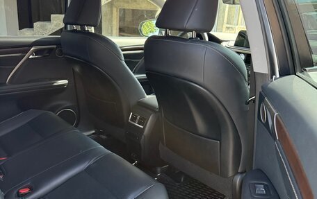 Lexus RX IV рестайлинг, 2022 год, 5 700 000 рублей, 4 фотография