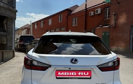 Lexus RX IV рестайлинг, 2022 год, 5 700 000 рублей, 3 фотография