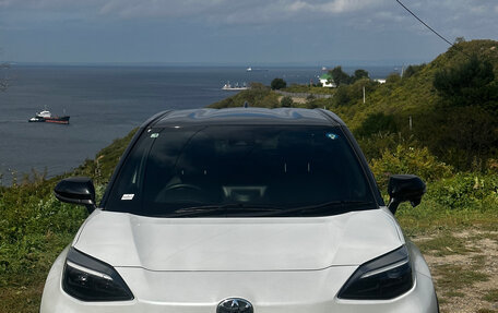 Toyota Yaris Cross, 2023 год, 2 100 000 рублей, 2 фотография