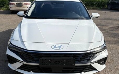 Hyundai Elantra, 2023 год, 1 900 000 рублей, 1 фотография