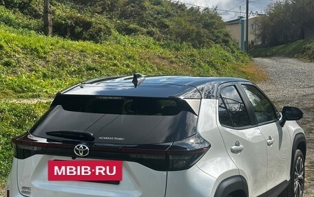 Toyota Yaris Cross, 2023 год, 2 100 000 рублей, 5 фотография
