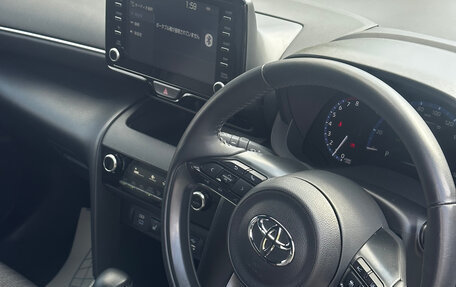 Toyota Yaris Cross, 2023 год, 2 100 000 рублей, 11 фотография