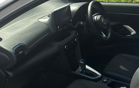 Toyota Yaris Cross, 2023 год, 2 100 000 рублей, 10 фотография