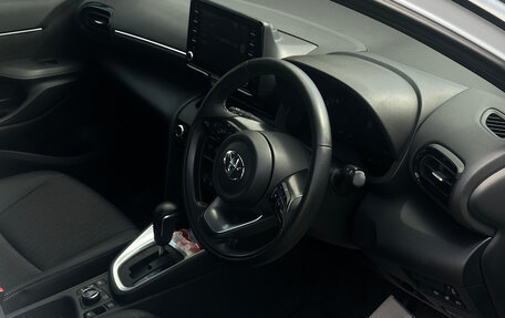 Toyota Yaris Cross, 2023 год, 2 100 000 рублей, 9 фотография