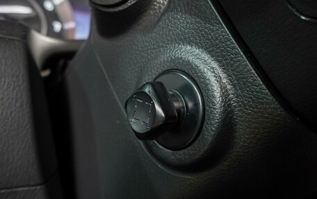 Nissan Patrol, 2011 год, 2 339 000 рублей, 26 фотография