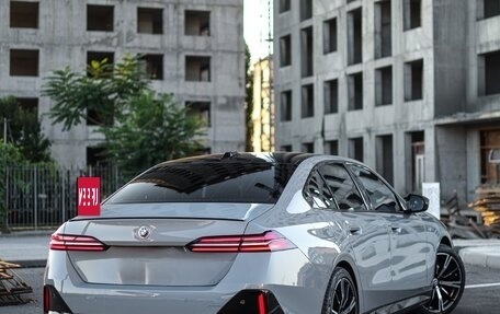 BMW 5 серия, 2026 год, 7 140 000 рублей, 3 фотография