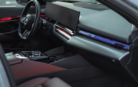 BMW 5 серия, 2026 год, 7 140 000 рублей, 16 фотография