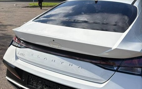 Hyundai Elantra, 2023 год, 1 900 000 рублей, 6 фотография