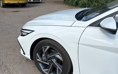 Hyundai Elantra, 2023 год, 1 900 000 рублей, 10 фотография