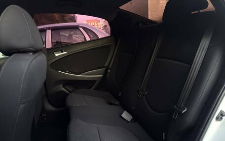 Hyundai Solaris II рестайлинг, 2015 год, 1 200 000 рублей, 10 фотография