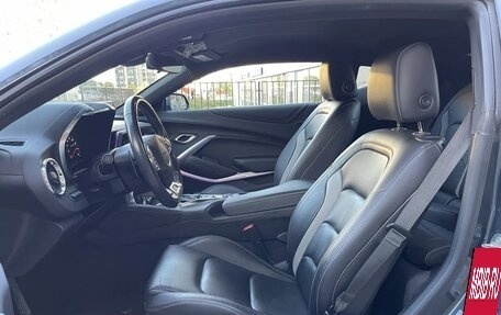 Chevrolet Camaro VI, 2022 год, 3 990 000 рублей, 7 фотография