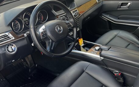 Mercedes-Benz E-Класс, 2014 год, 2 300 000 рублей, 9 фотография