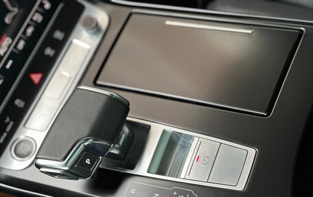 Audi A8, 2022 год, 8 300 000 рублей, 24 фотография