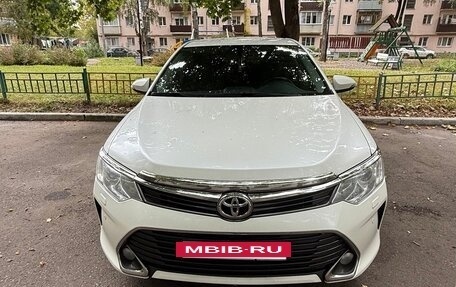 Toyota Camry, 2015 год, 1 750 000 рублей, 3 фотография