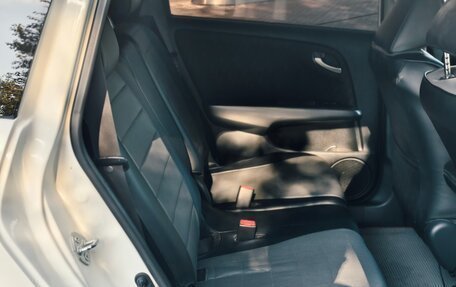 Honda Stream II, 2010 год, 1 199 000 рублей, 14 фотография