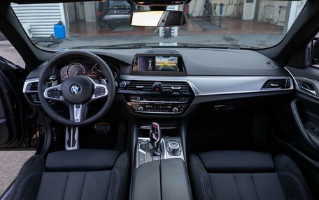 BMW 5 серия, 2018 год, 2 995 000 рублей, 18 фотография