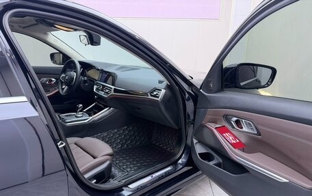 BMW 3 серия, 2022 год, 2 940 000 рублей, 10 фотография