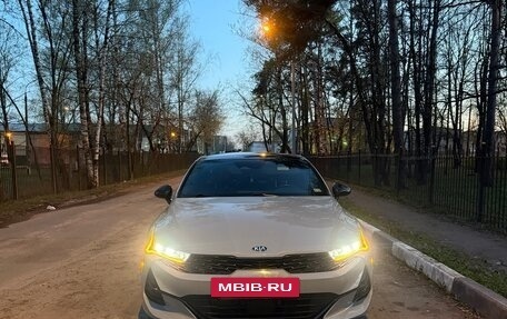 KIA K5, 2021 год, 2 600 000 рублей, 2 фотография