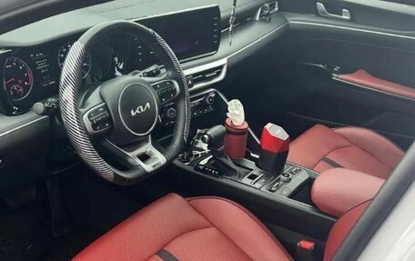 KIA K5, 2021 год, 2 600 000 рублей, 10 фотография