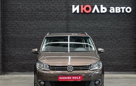 Volkswagen Touran III, 2012 год, 1 230 000 рублей, 2 фотография